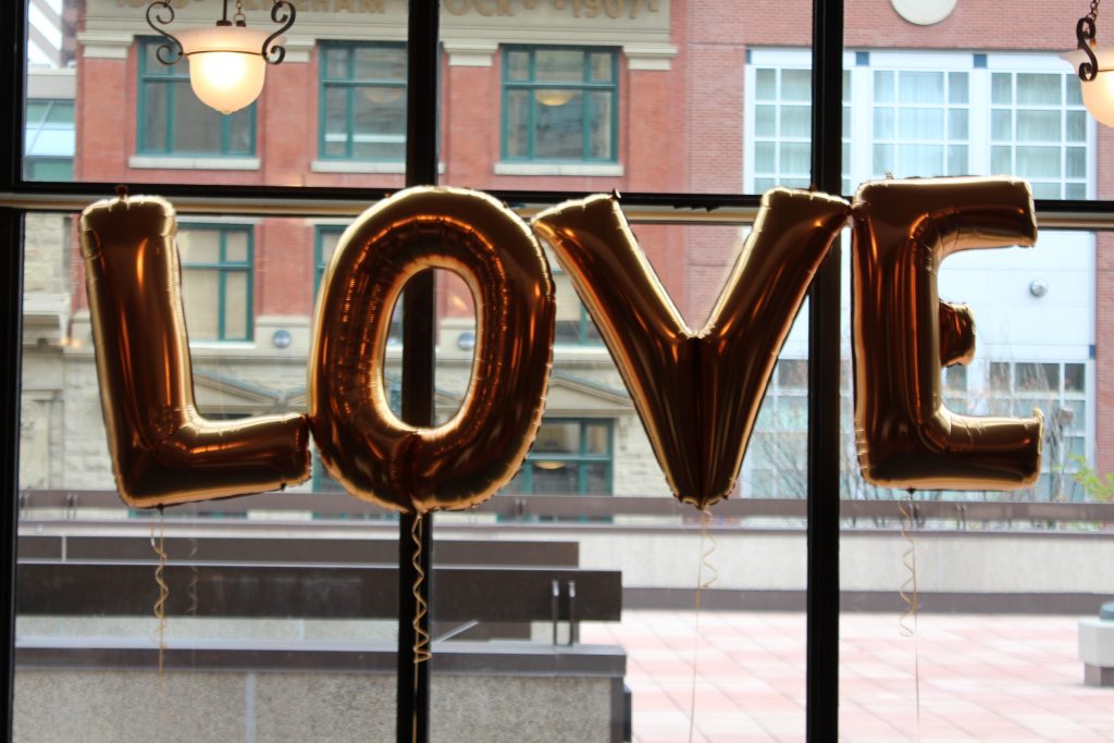 Love In Gold Jumbo Letter Balloons Wedding Reception Marriott Hotel Calgary