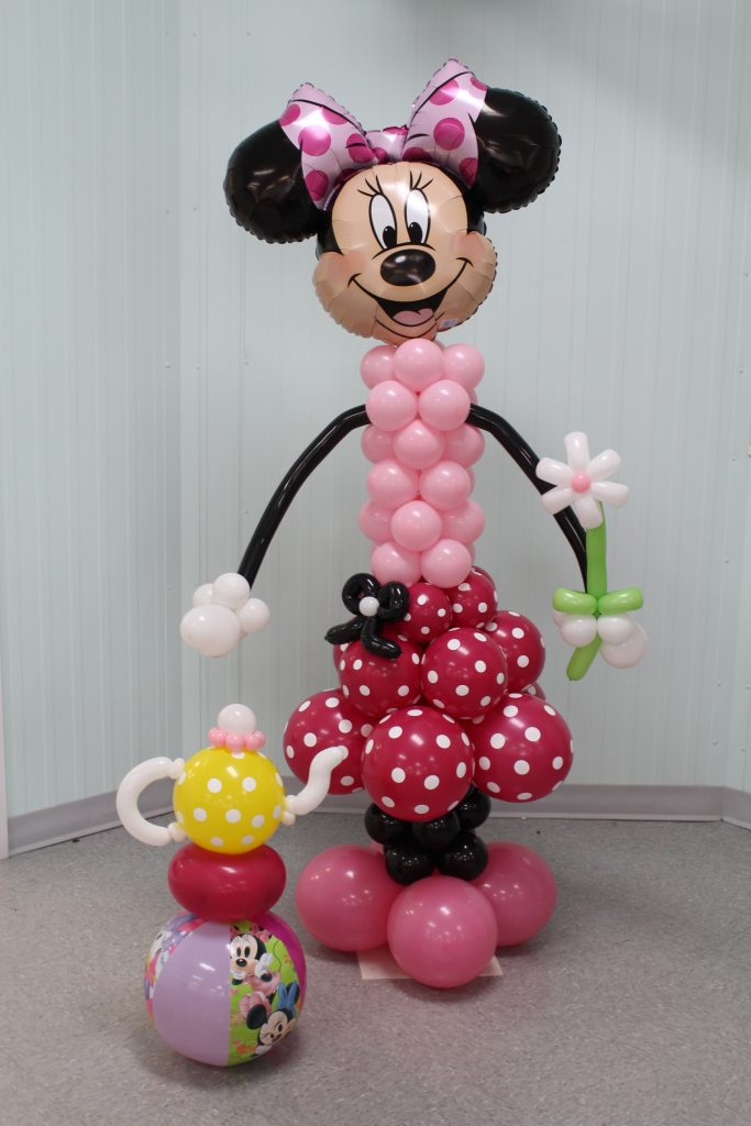 Minni Mouse With Teapot Sculpture