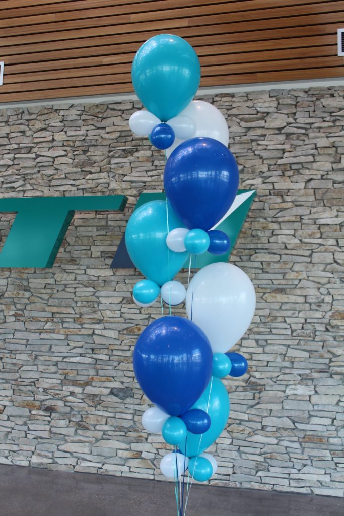 Super Size Bouquet 16in Balloons With Collars Westjet Event Calgary Airport 1